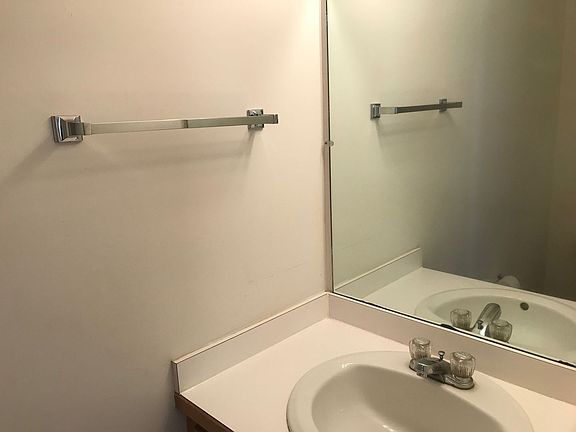 5th image of 408 Alta Ln APT 2