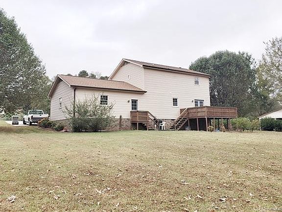 5th image of 308 Ashley Dr