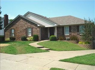 106 S Hill Rd, Versailles, KY 40383