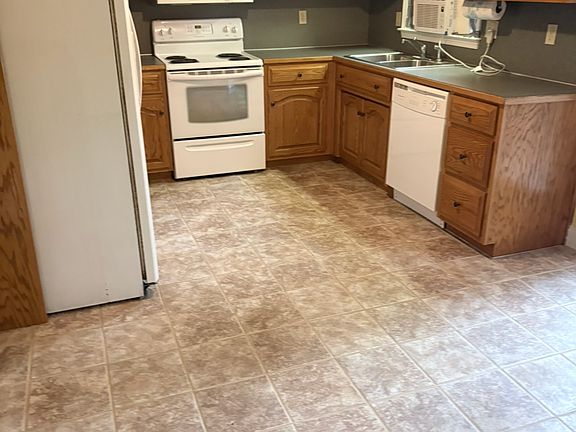 4th image of 2608 Gable Ct