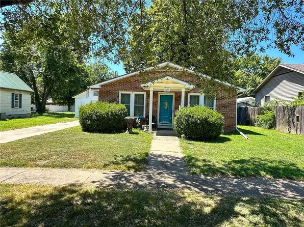 525 S Delaware Ave, Columbus, KS 66725