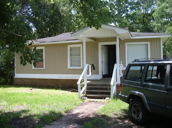 1401 Daytona Dr, Mobile, AL 36605