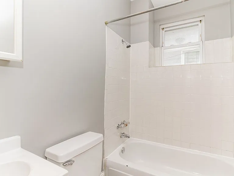 2227 Linden Ave — Photo 24