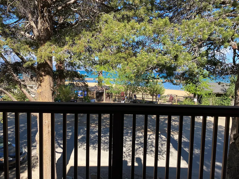 4087 Sunrise Ln