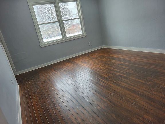 2nd image of 53-59 Balzac Ct #57