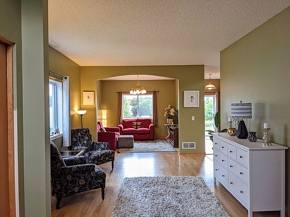 2nd image of 8531 Savanna Oaks Ln