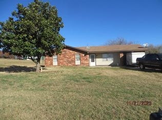 197 W Water Front Dr, Ninnekah, OK 73067