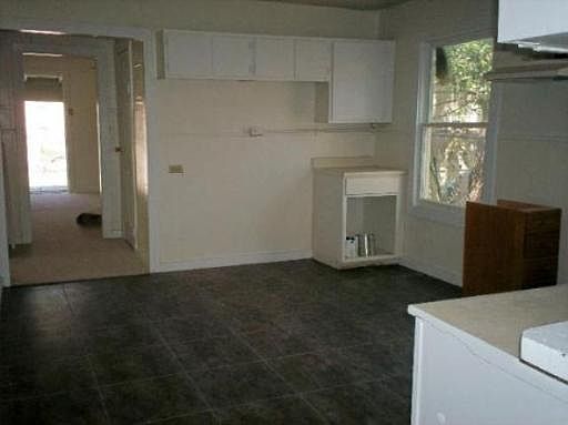 3rd image of 146 ALLSUP ST