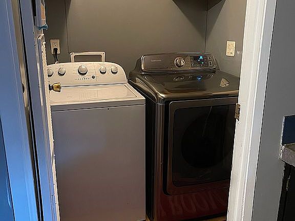 2nd image of 506 S 4th St