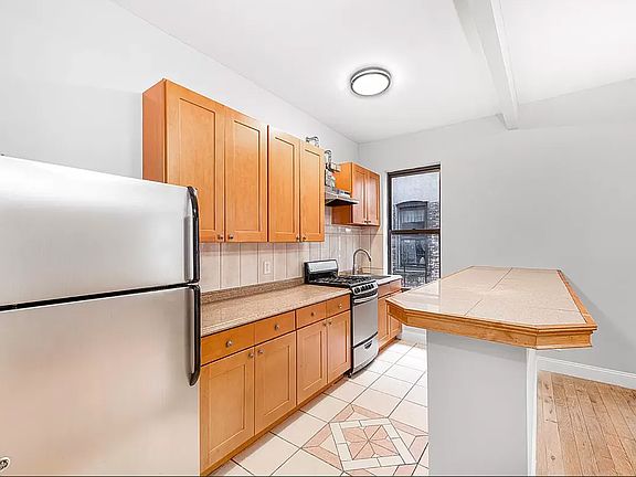 3rd image of 100 W 139th St APT 39