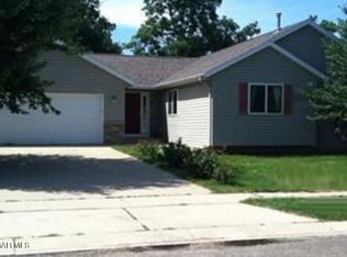 481 Manor Ridge Dr NW, Rochester, MN 55901