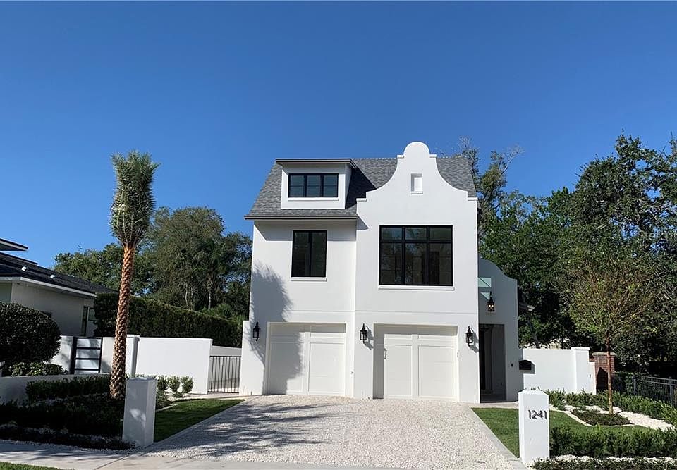 2nd image of 1241 Oaks Blvd