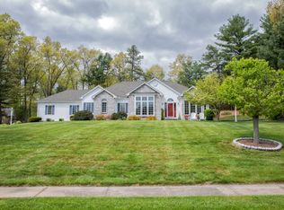 3 Mallard Ln, Southwick, MA 01077