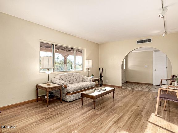 5th image of 5880 W Martingale Ln
