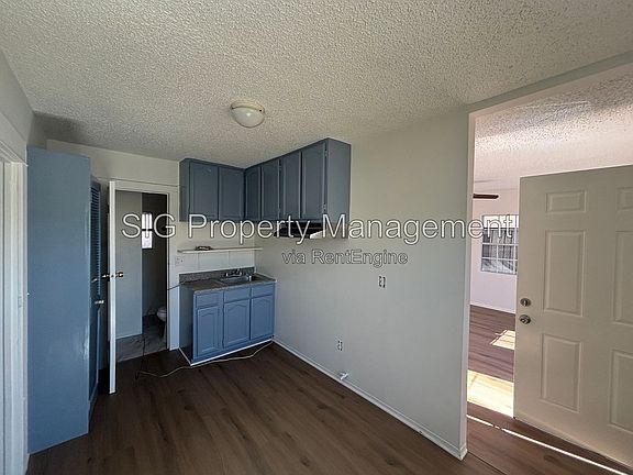 5th image of 833 Pepper Way #C