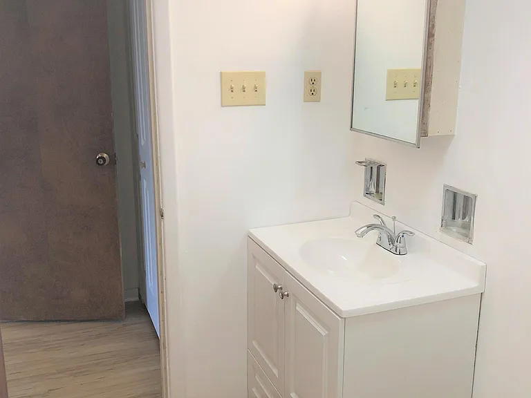 6350 Forward Ave #25 — Photo 16