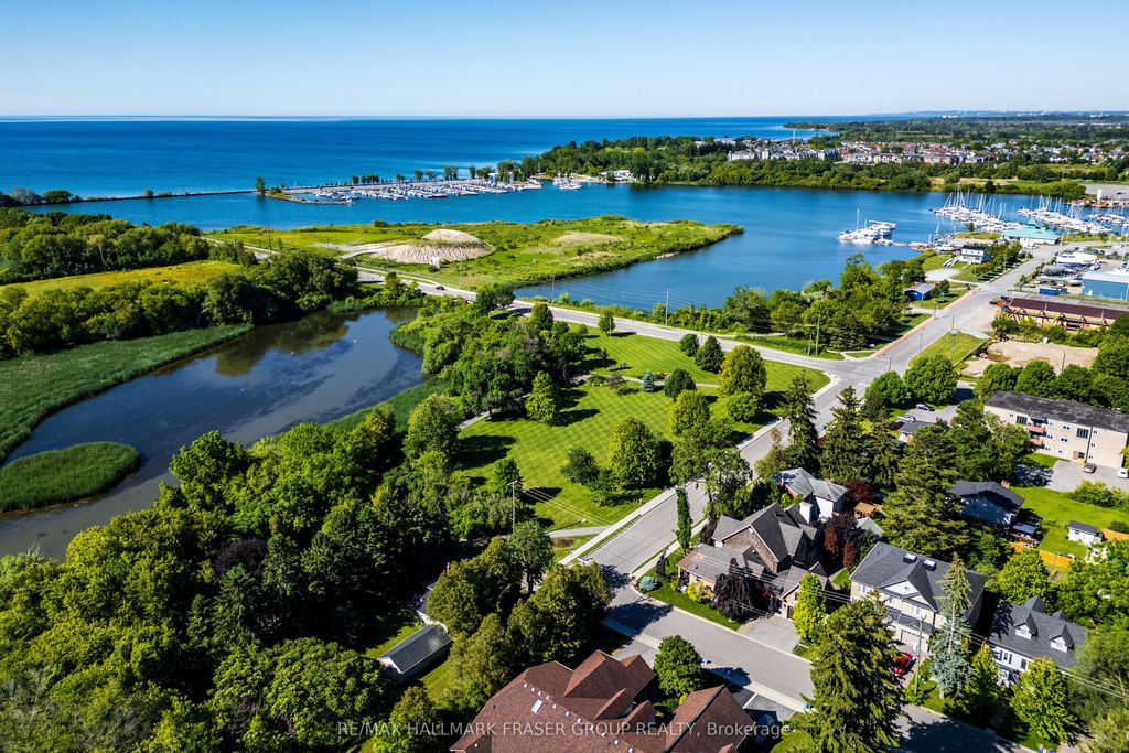 134 Front St E, Whitby, ON - View 3