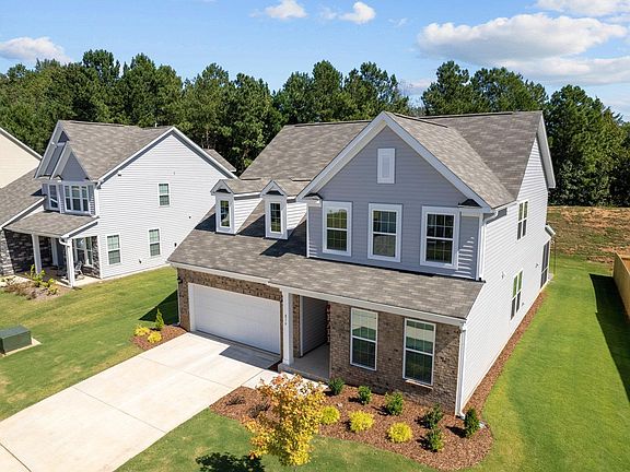 4th image of 816 Heartpine Dr