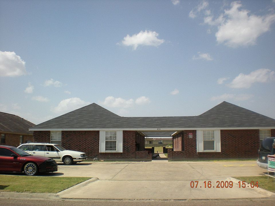 2nd image of 410 Date Palm St