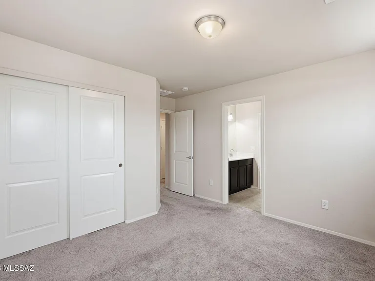 2815 N Fair Oaks Ave — Photo 25