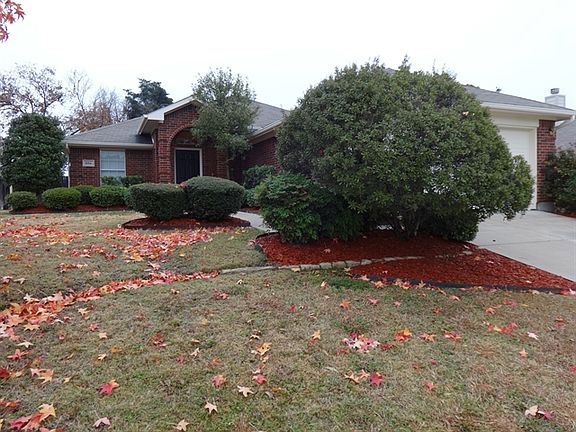 2nd image of 806 Ash Ln