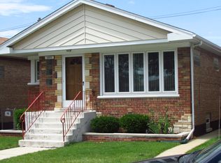 5922 W 63rd Pl, Chicago, IL 60638