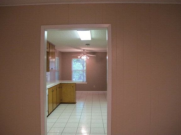 4th image of 124 Contour Dr