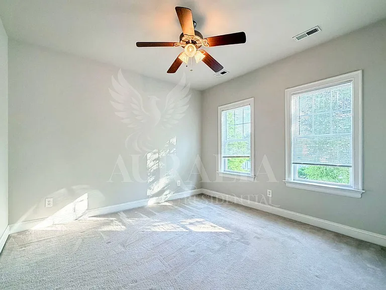 7754 Acc Blvd — Photo 28