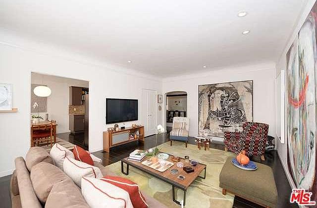 1st image of 1345 N Hayworth Ave APT 112