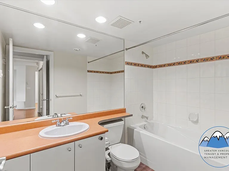 6611 Southoaks Cres #1905 — Photo 13