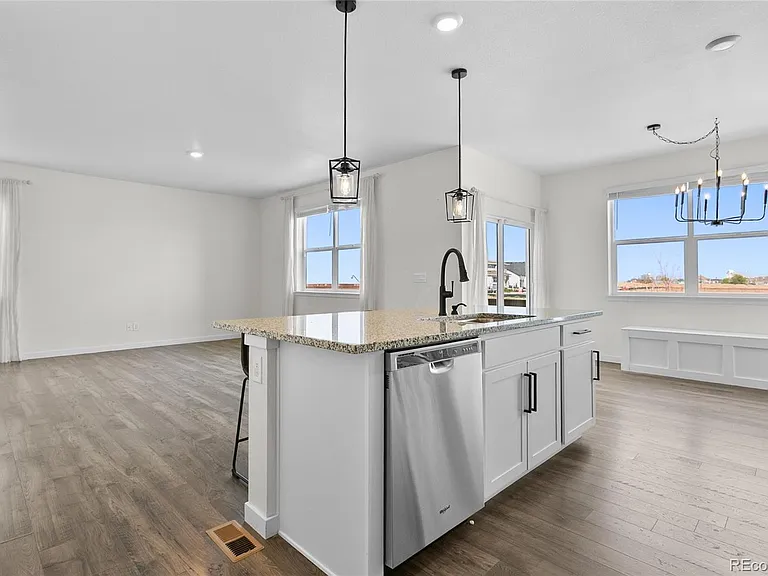 140 Race St — Photo 12