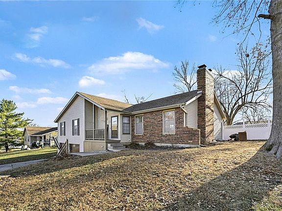 3rd image of 4410 Rainbow Ct
