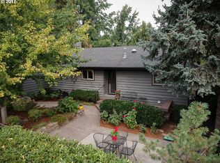 2104 May St, Hood River, OR 97031