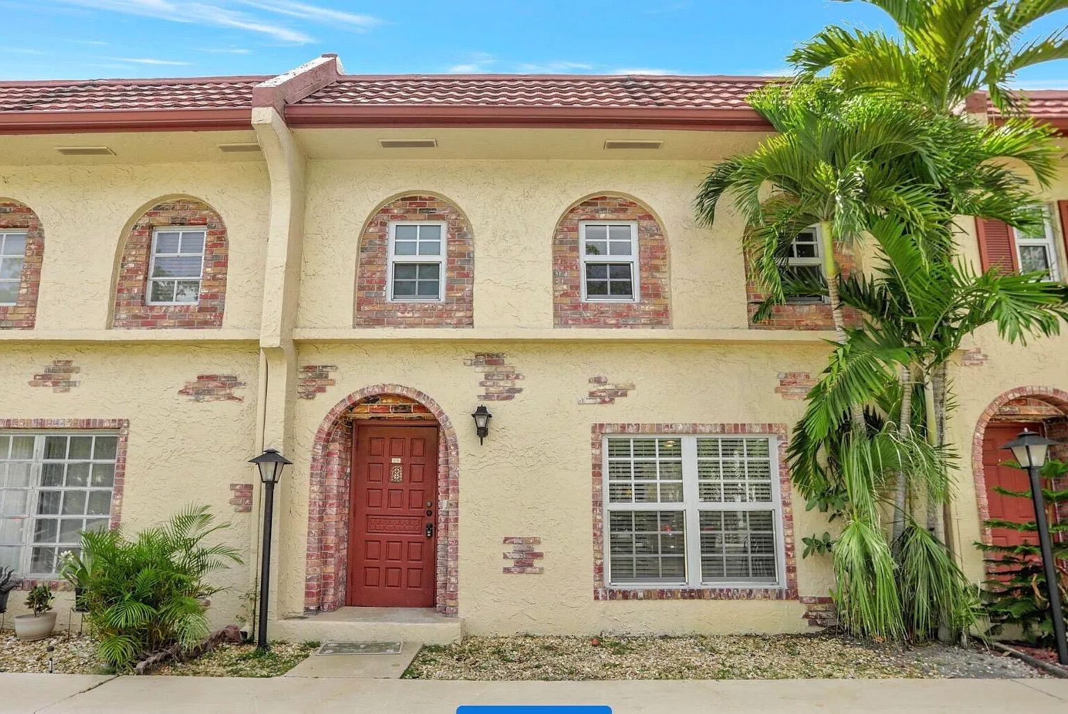 3 bed, 2.5 bath, 1500 sqft, $2,600 — Photo 1