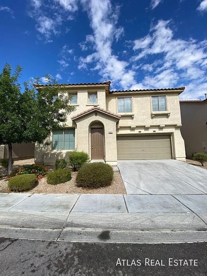 *Coming Soon* Amazing 4 Bedroom With A Large Loft! — Photo 2
