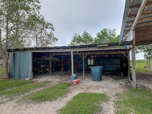 5th image of 15520 Marek Ln