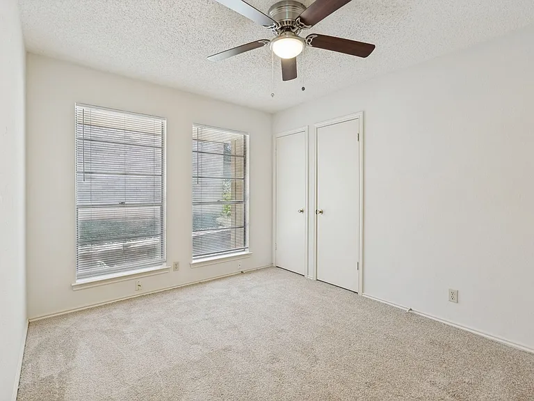 7803 Forest Rnch — Photo 15