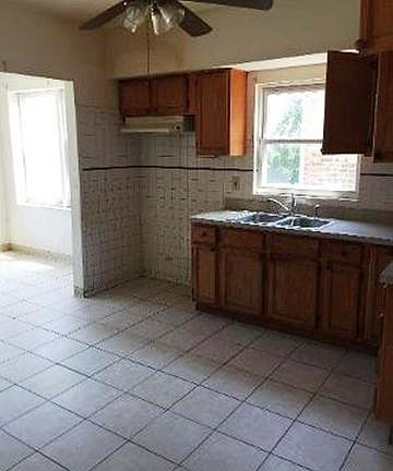 5th image of 1903 S 55th Ct