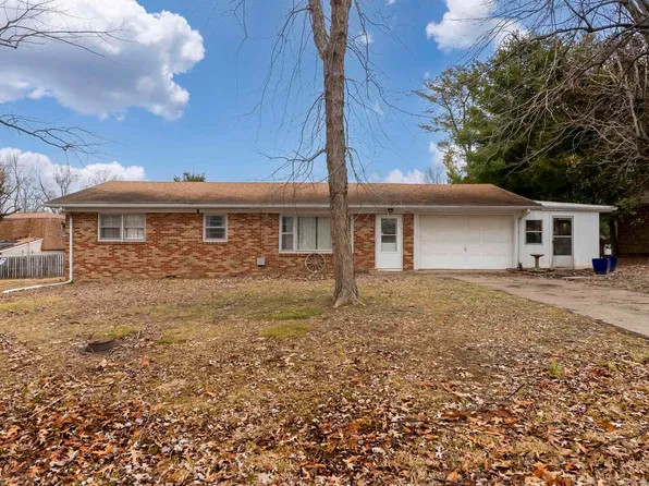 804 Hilldale Ave, Herrin, IL 62948