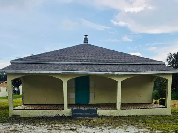 7001 Columbia Dr, Mulberry, FL 33860