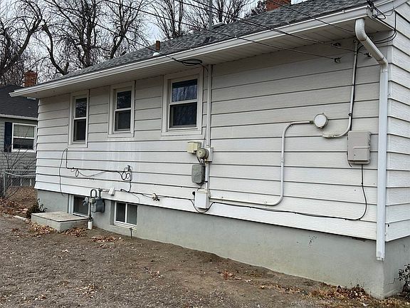 2nd image of 546 Avenue C