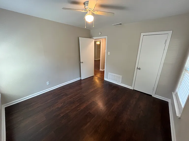 11302 Stallcup Dr — Photo 9
