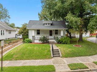 203 S 14th St, Belleville, IL 62220