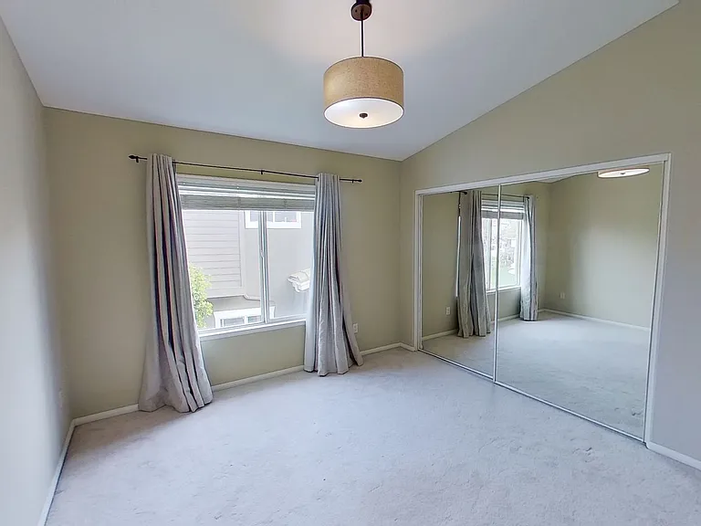12 Touran Ln — Photo 16