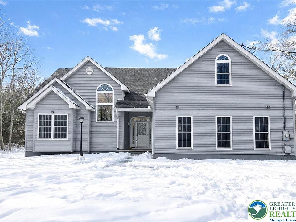 1st image of 162 Oak Ridge Dr