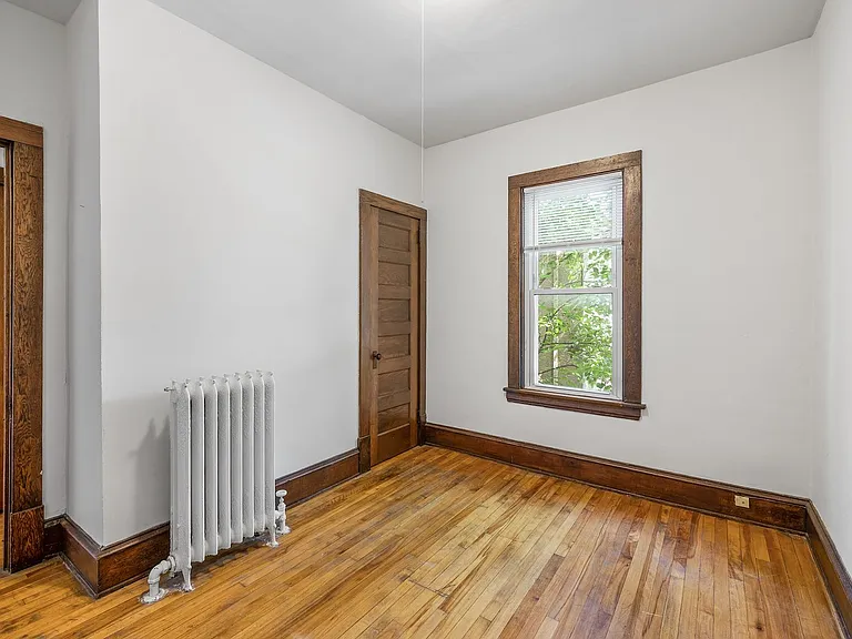 Doolittle 2735 Humboldt Ave S — Photo 10