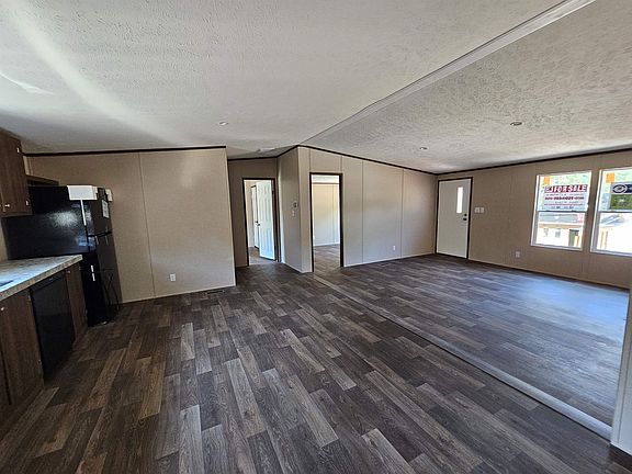 5th image of 116 E Basil Dr