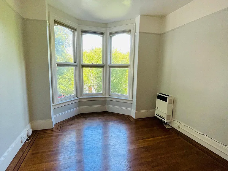 2908 Folsom St #3 — Photo 4