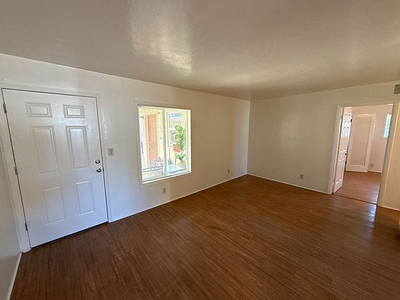 5th image of 1137 Saginaw St S