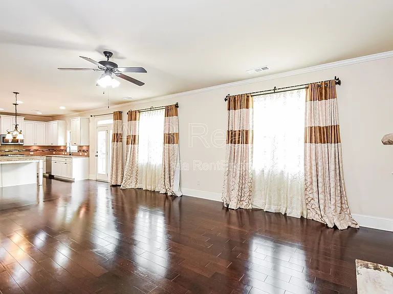 3738 Valley Spring Dr — Photo 3